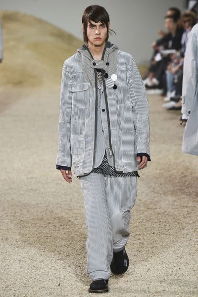 Look 46